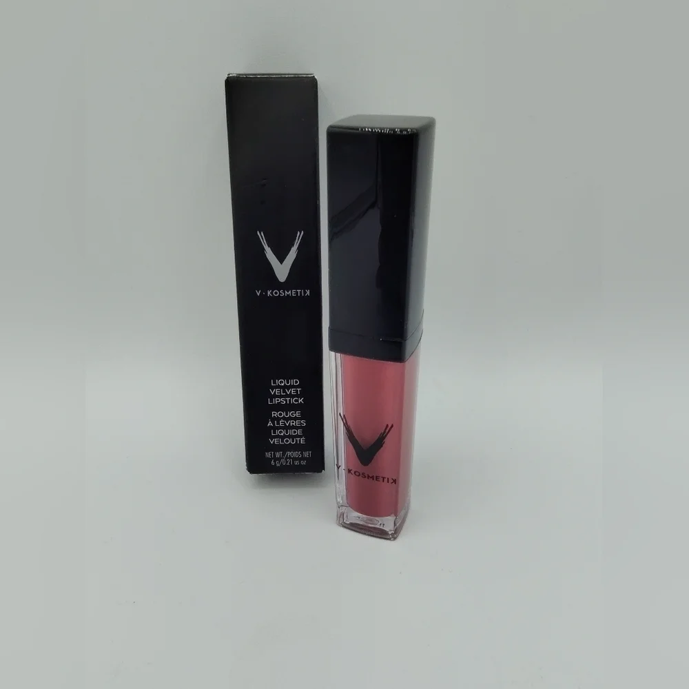 V Kosmetik Liquid Velvet Lipstick Bubbly Pink Nude Longwear Full Size NIB